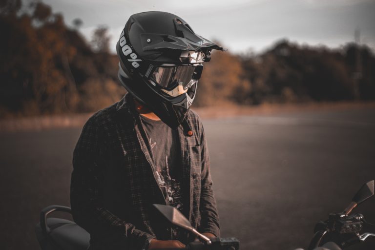 How to Properly Install a Bluetooth Motorcycle Helmet